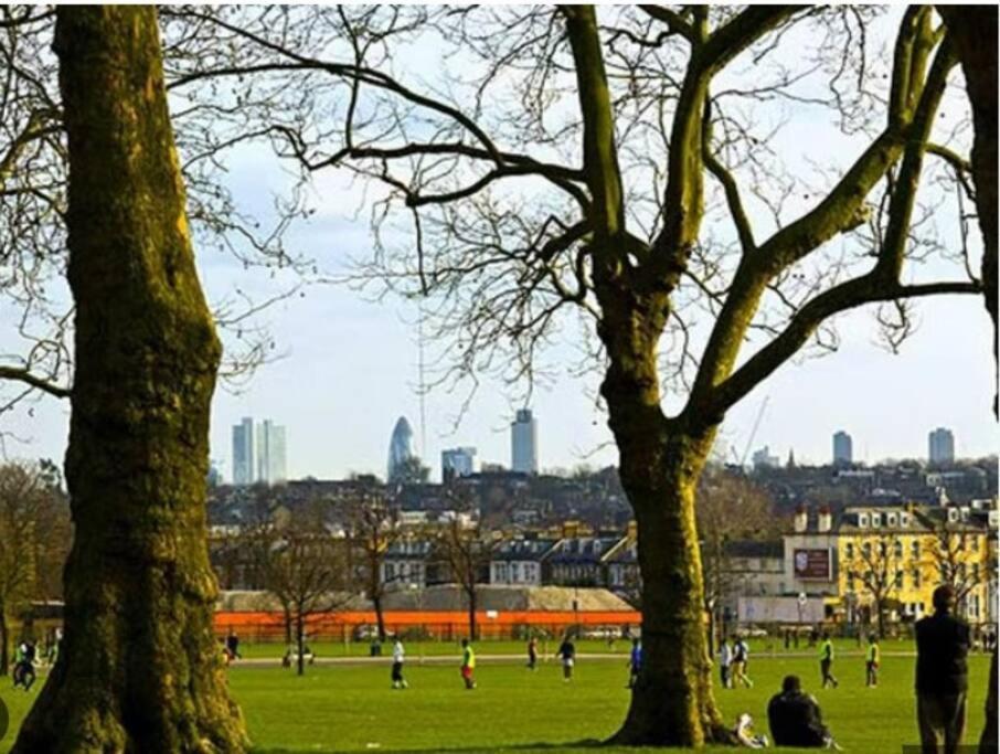 London Double Bedroom Hotel In Tufnell Park With Wifi Eksteriør billede